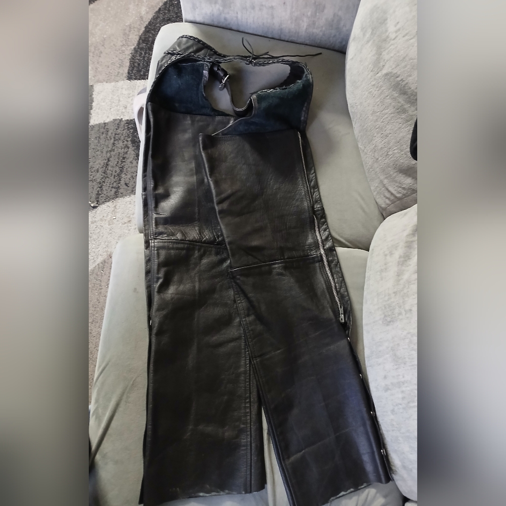 ✨️Unik Womens Leather Riding Chaps Black Braided Size Med